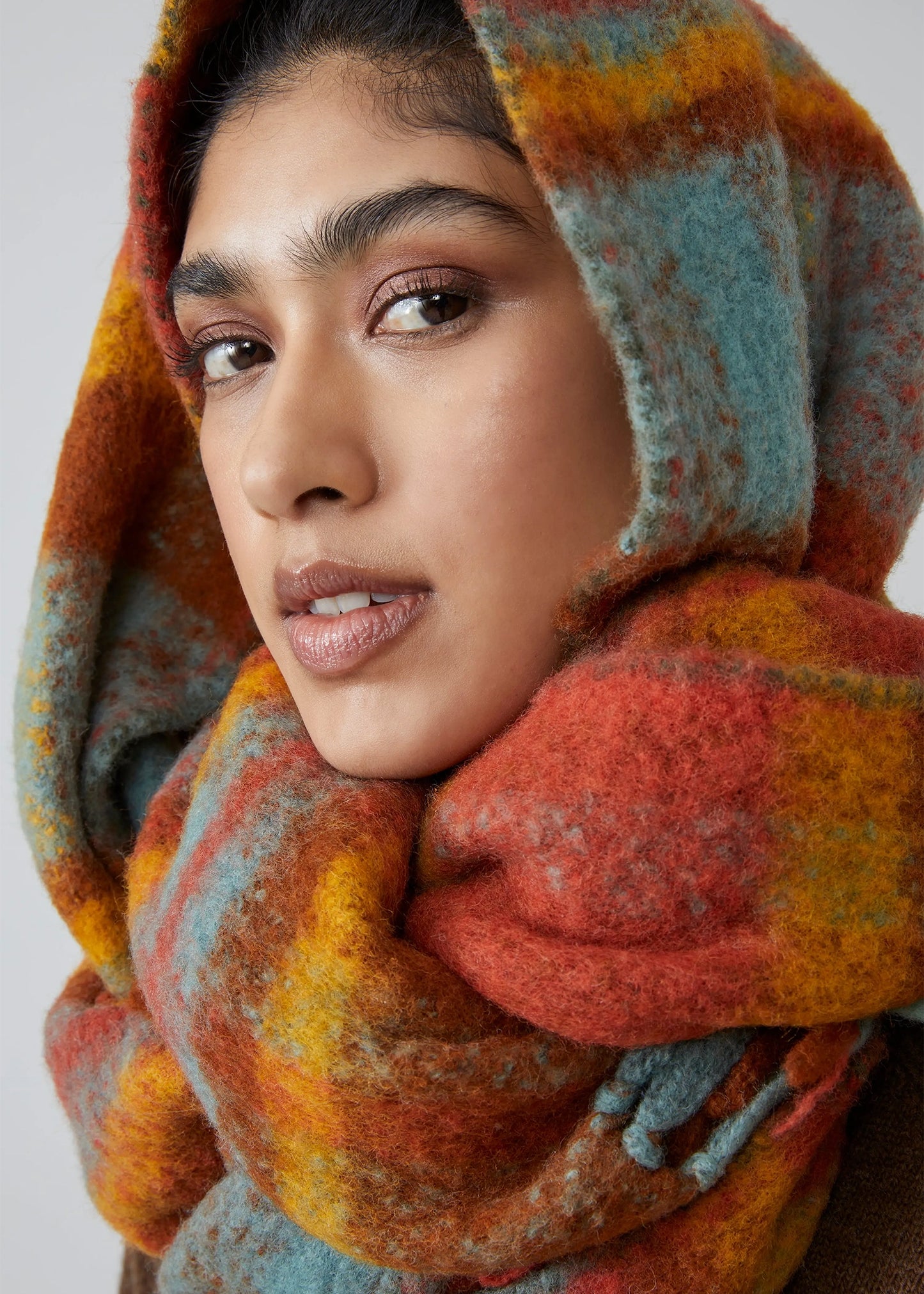 Moismont-Dancer-Scarf-N°760-spice