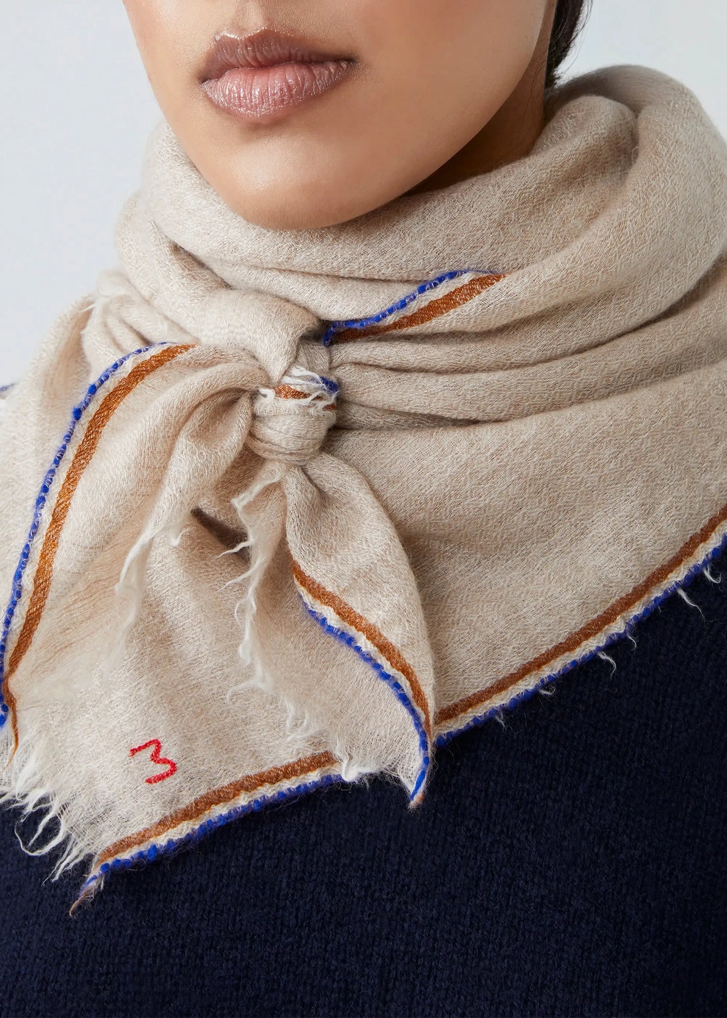 Moisomnt-Kim-Scarf-N_802-clay