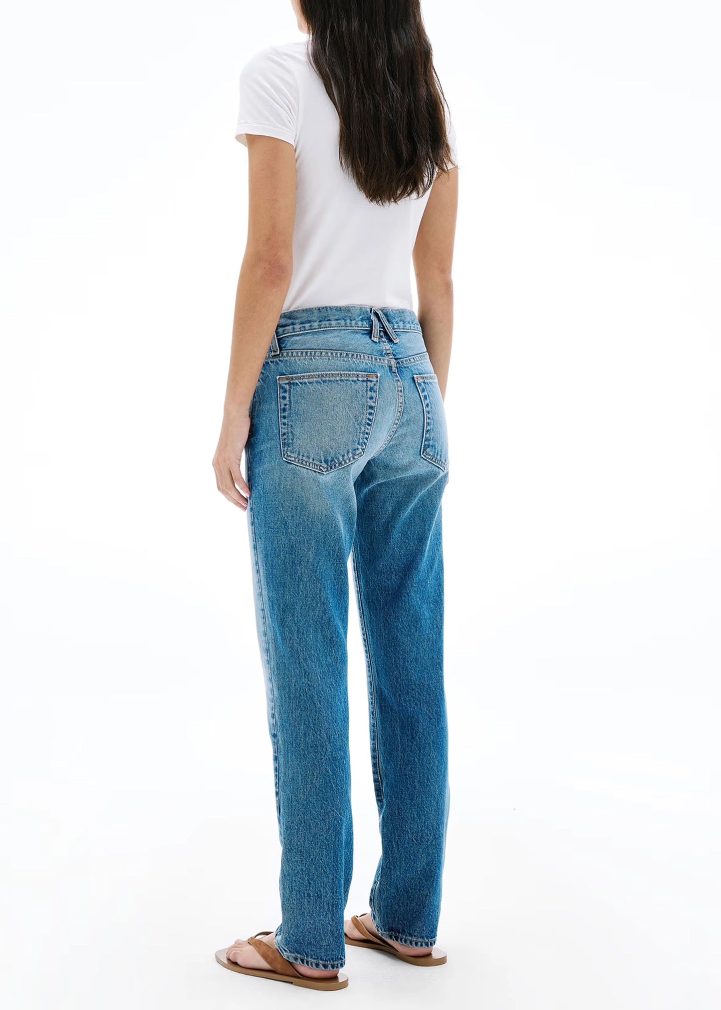 SLVRLAKE-Isabel-Jean-Tow-The-Line