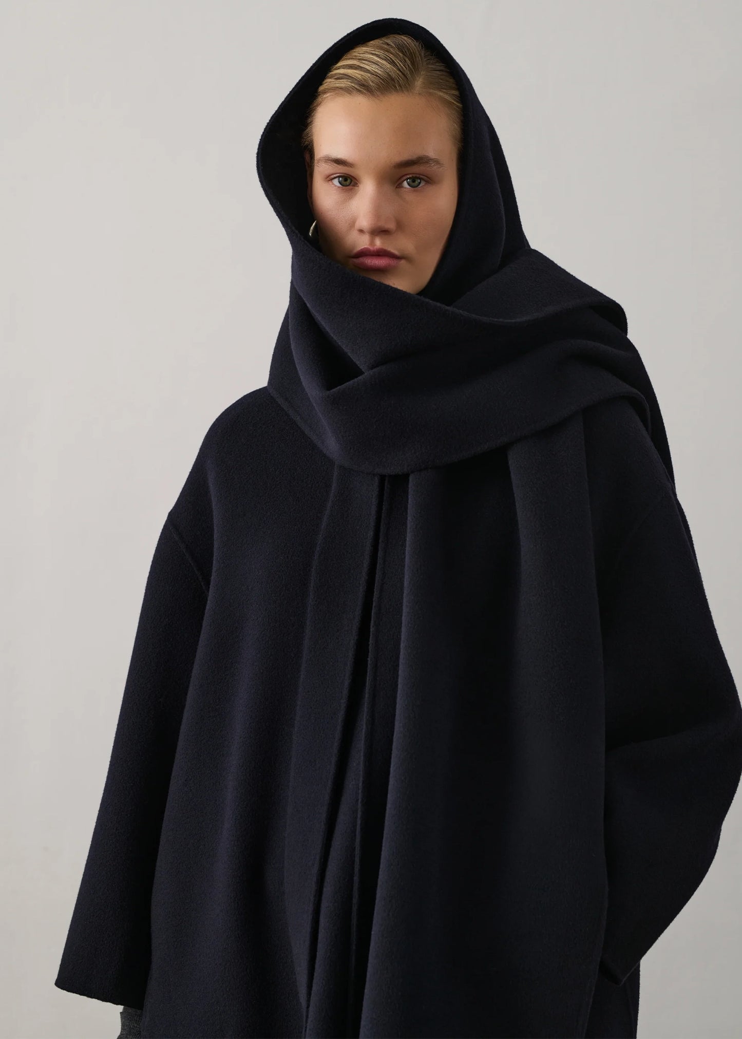 Soeur-Finn-Coat