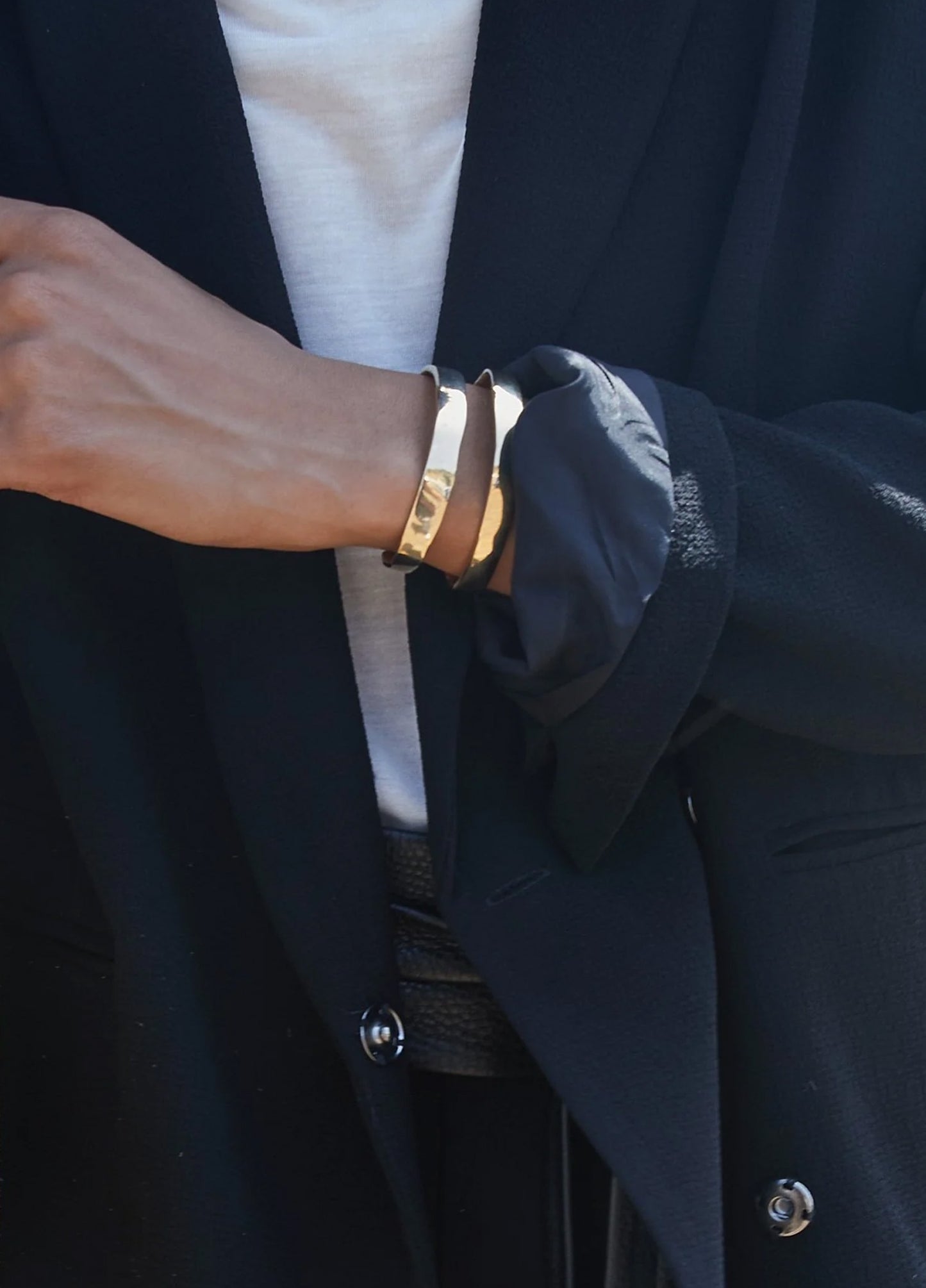mara-raw-flat-cuff | Jewelry | Mara Carrizo Scalise