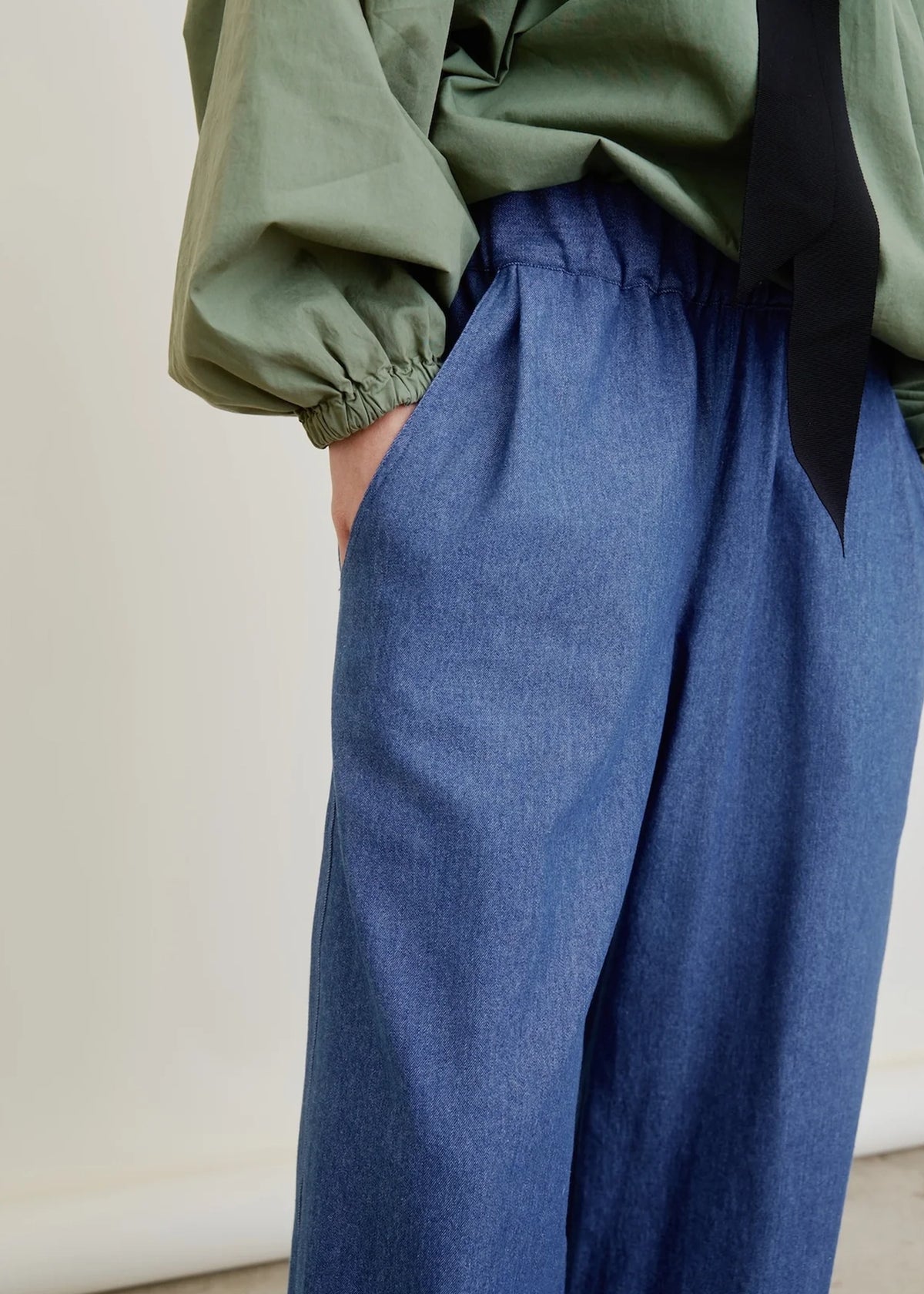 Aquarius-Cocktail-Connor-Pant-Washed-Denim