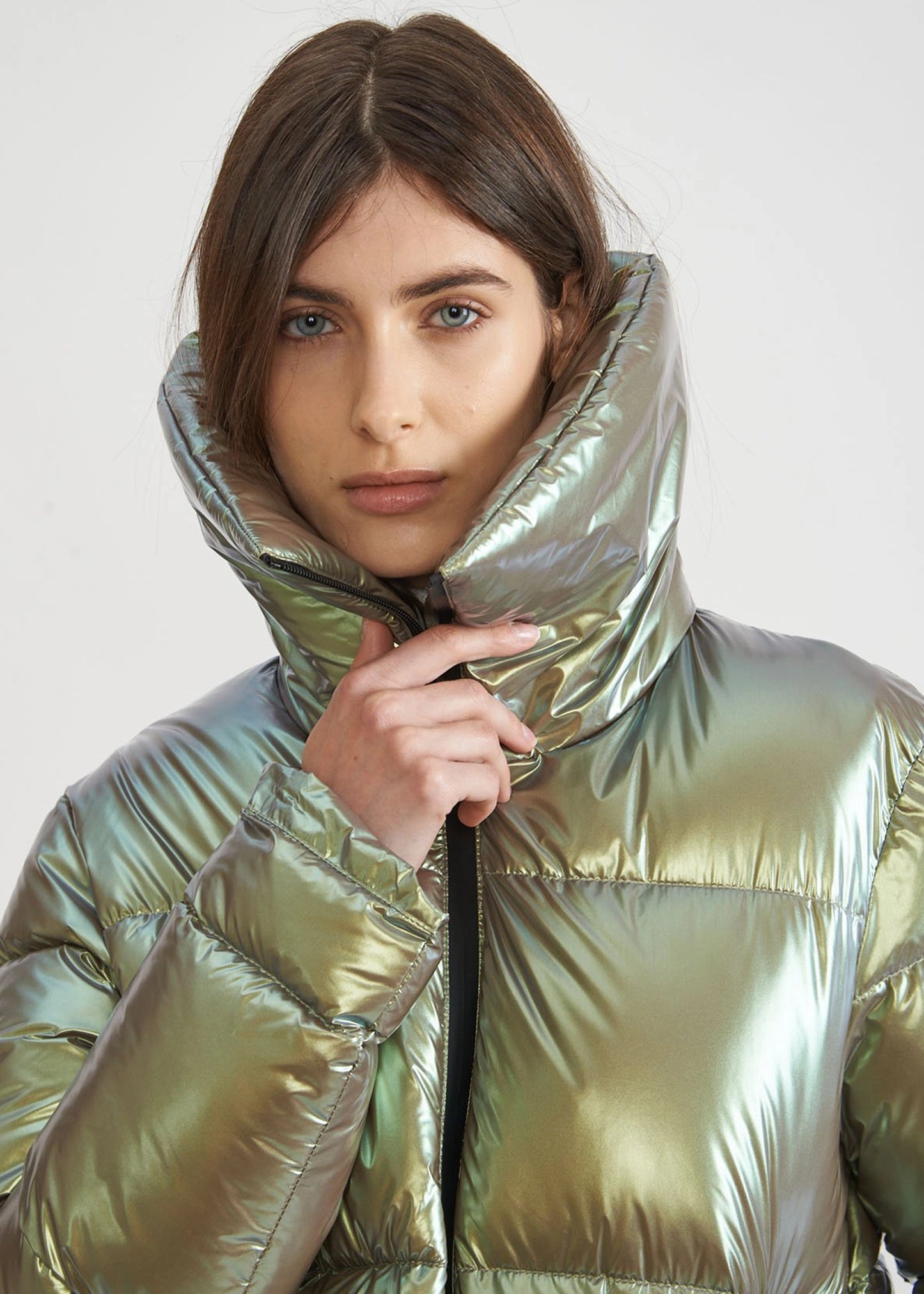 Canadian-Classics-Amherst-Jacket-Recycled-glossy-bronze