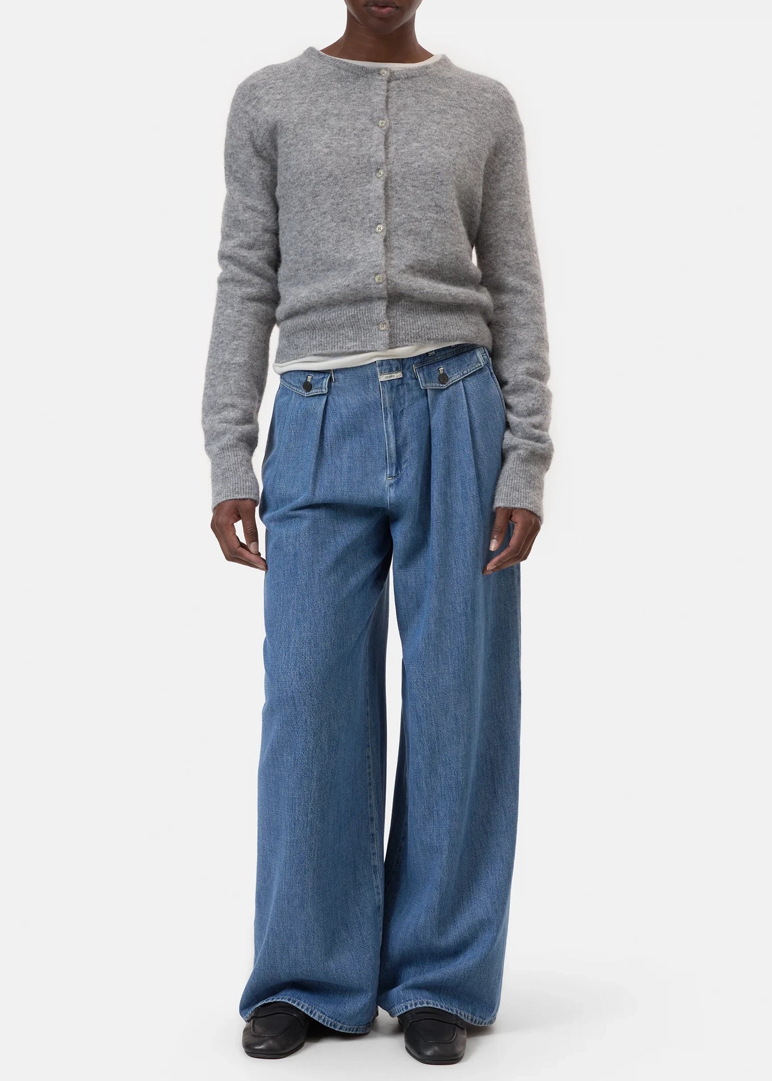 Closed-Crew-Neck-Cardigan-alpaca-wool-blend