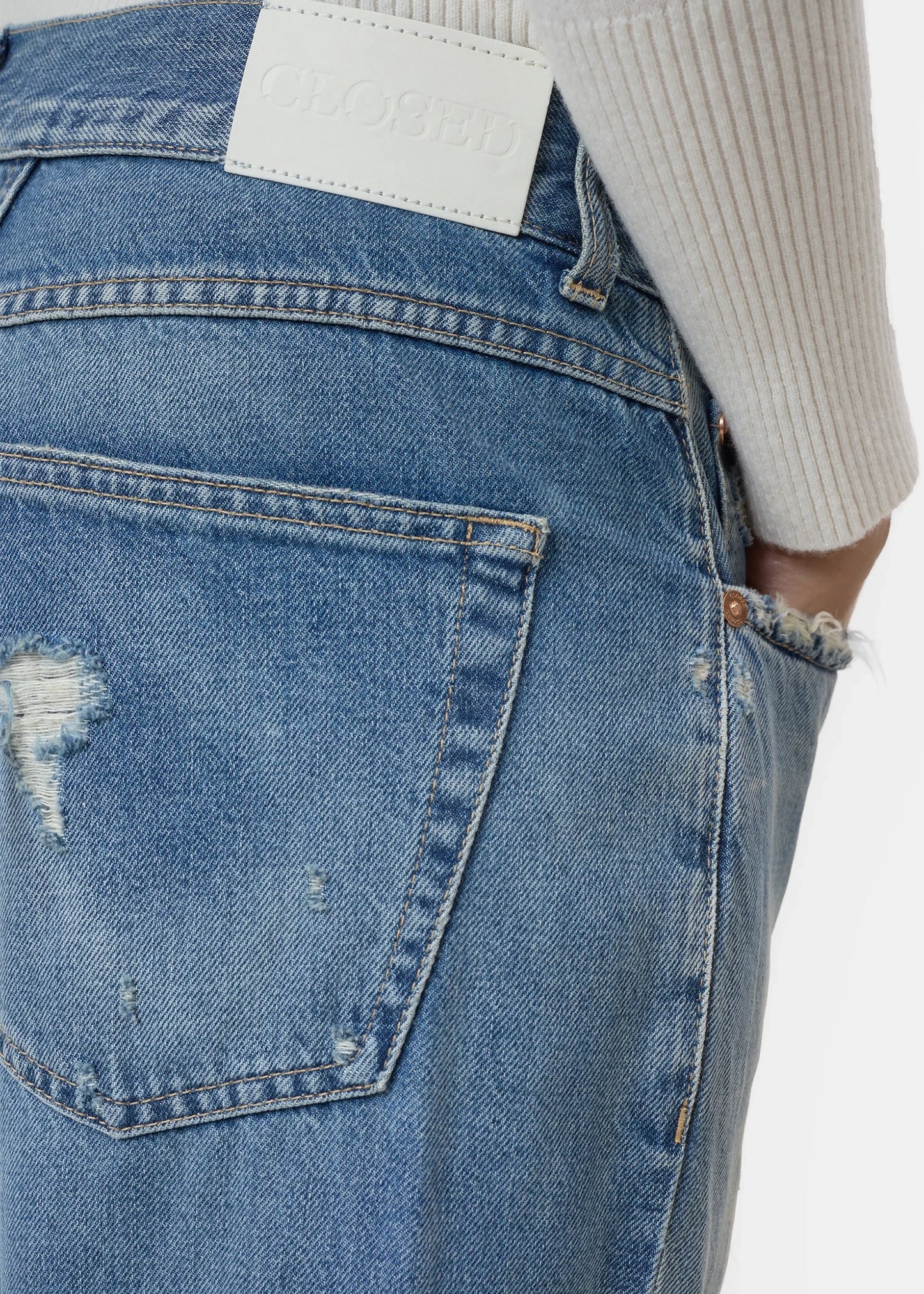 Closed-Jonta-relaxed-jeans-mid-blue