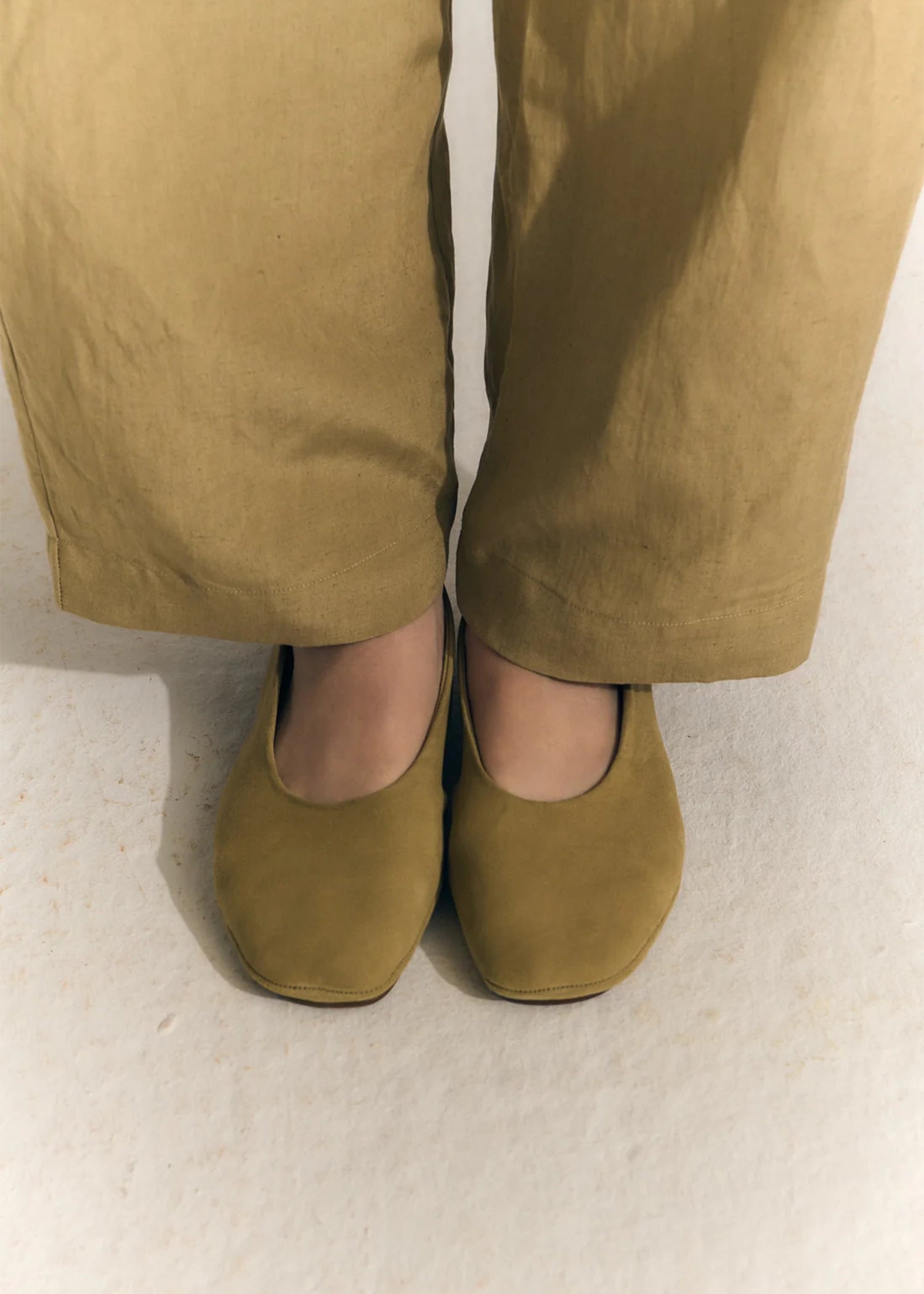 Cortana-Lara-matte-khaki-suede-ballerina