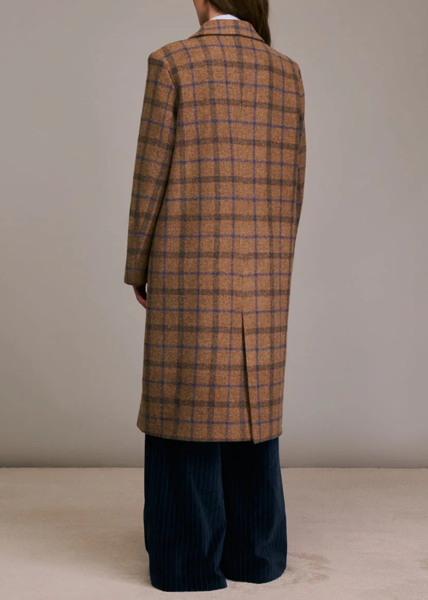 Diega-MIKALO-coat-camel-blue-rouge