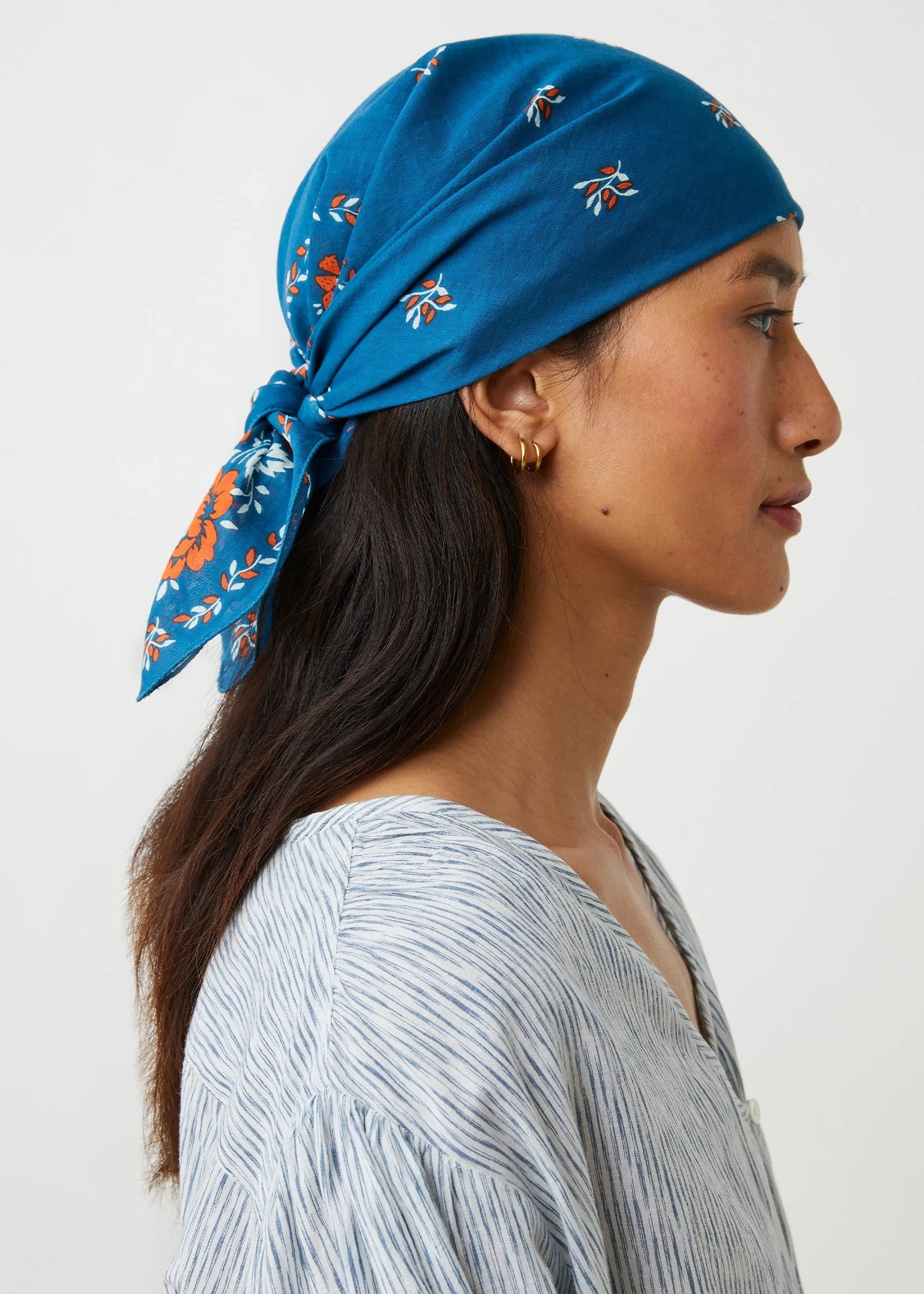 Moismont-Fichu-Scarf-N-652-Indigo