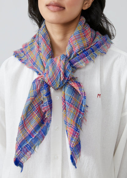 Moismont-stewart-scarf-N°801-Daisy-Pink