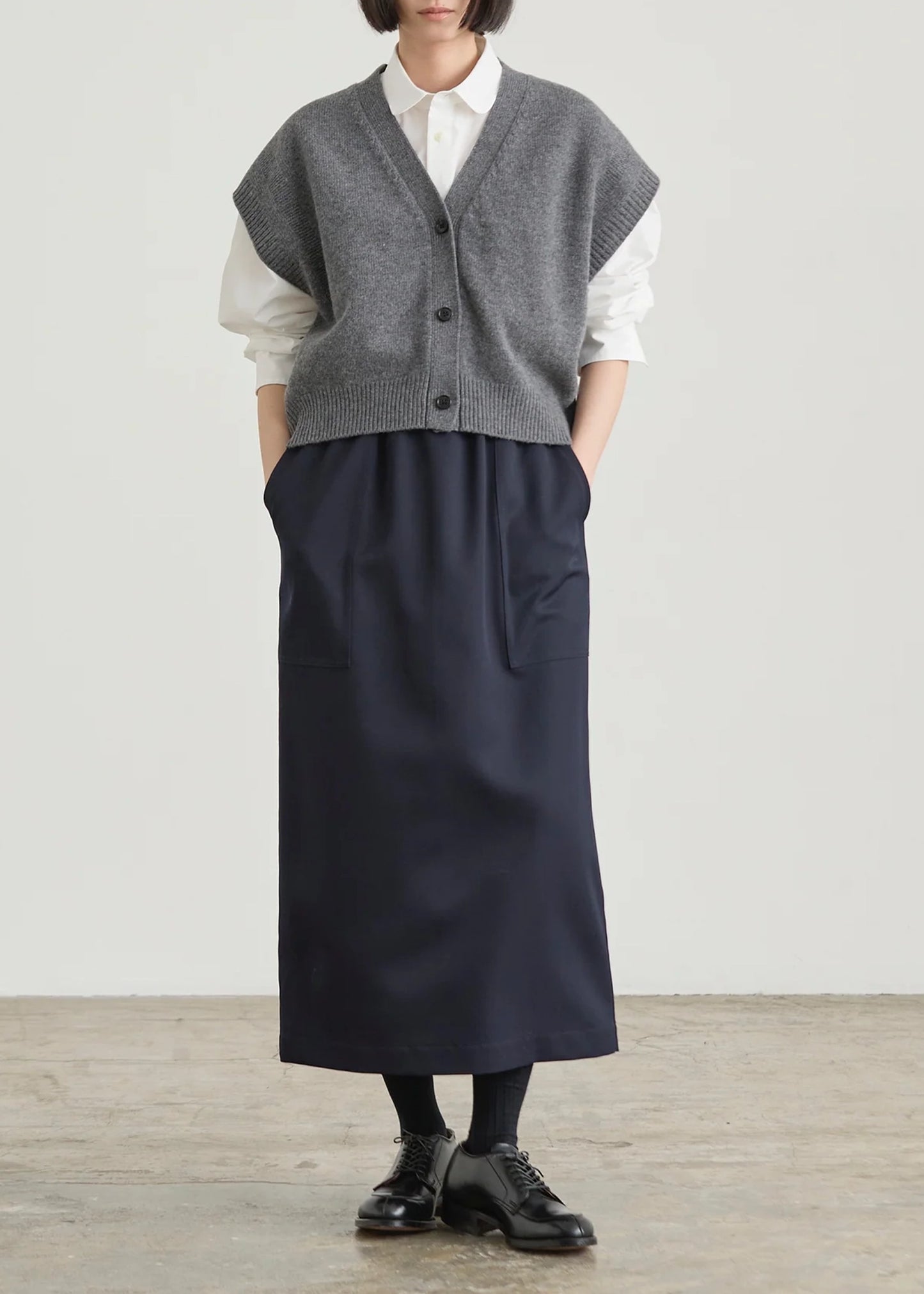 Nicholson-and-Nicholson-Zoe-Sweater-Vest-Grey