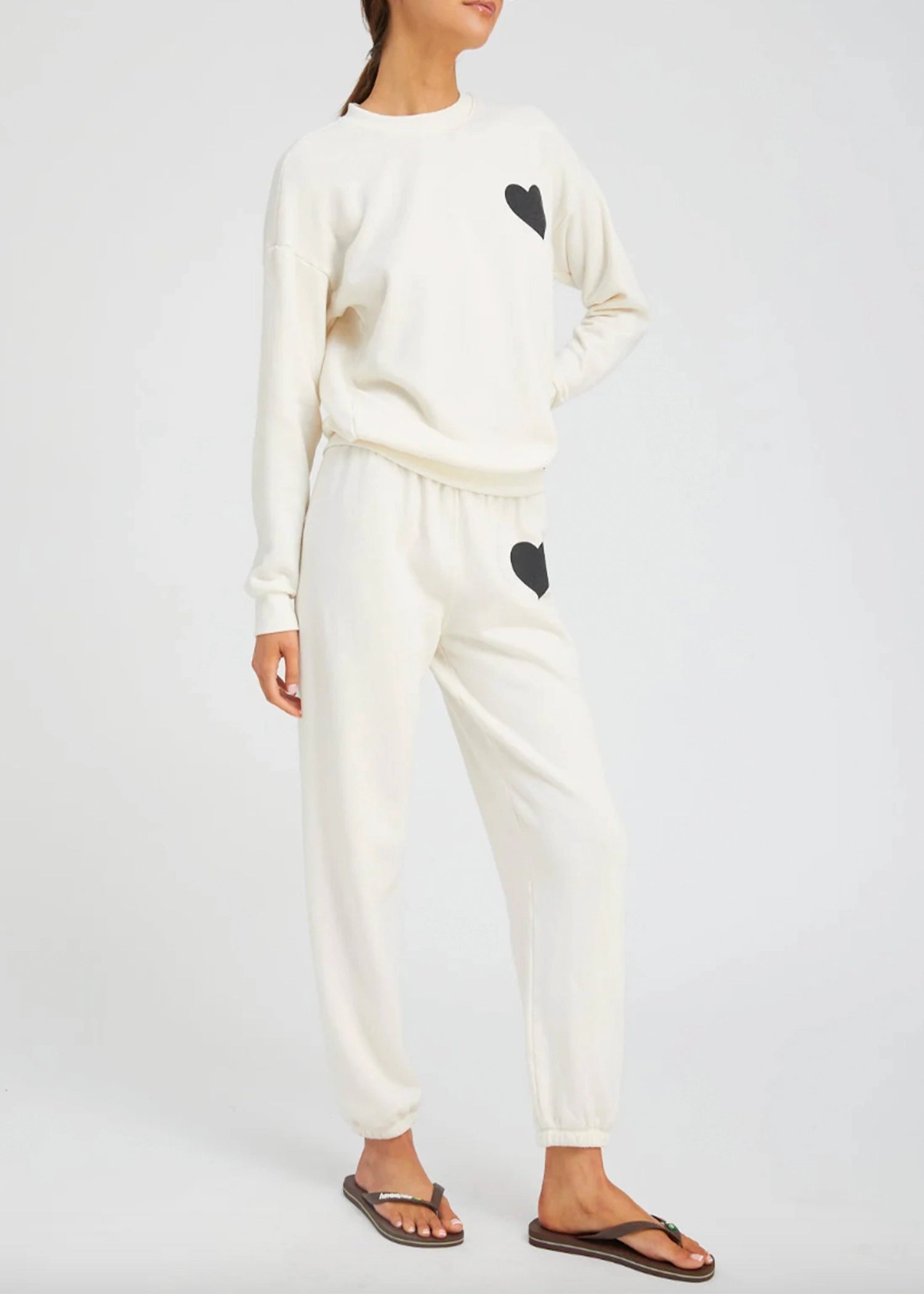 SPRWMN-Heart-Sweatshirt-Creme-Black