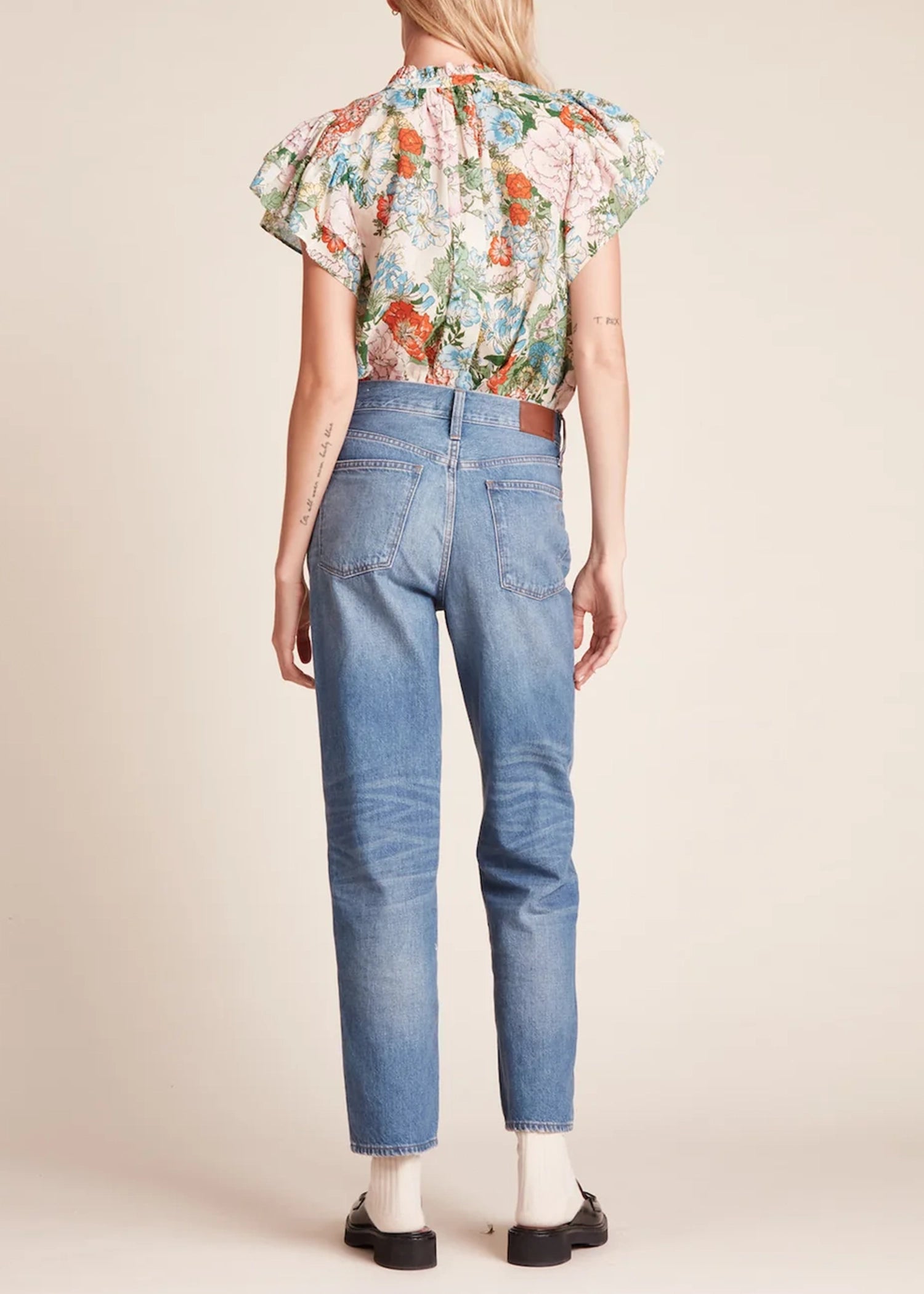Trovata-Clover-Blouse-Vintage-Courtyard