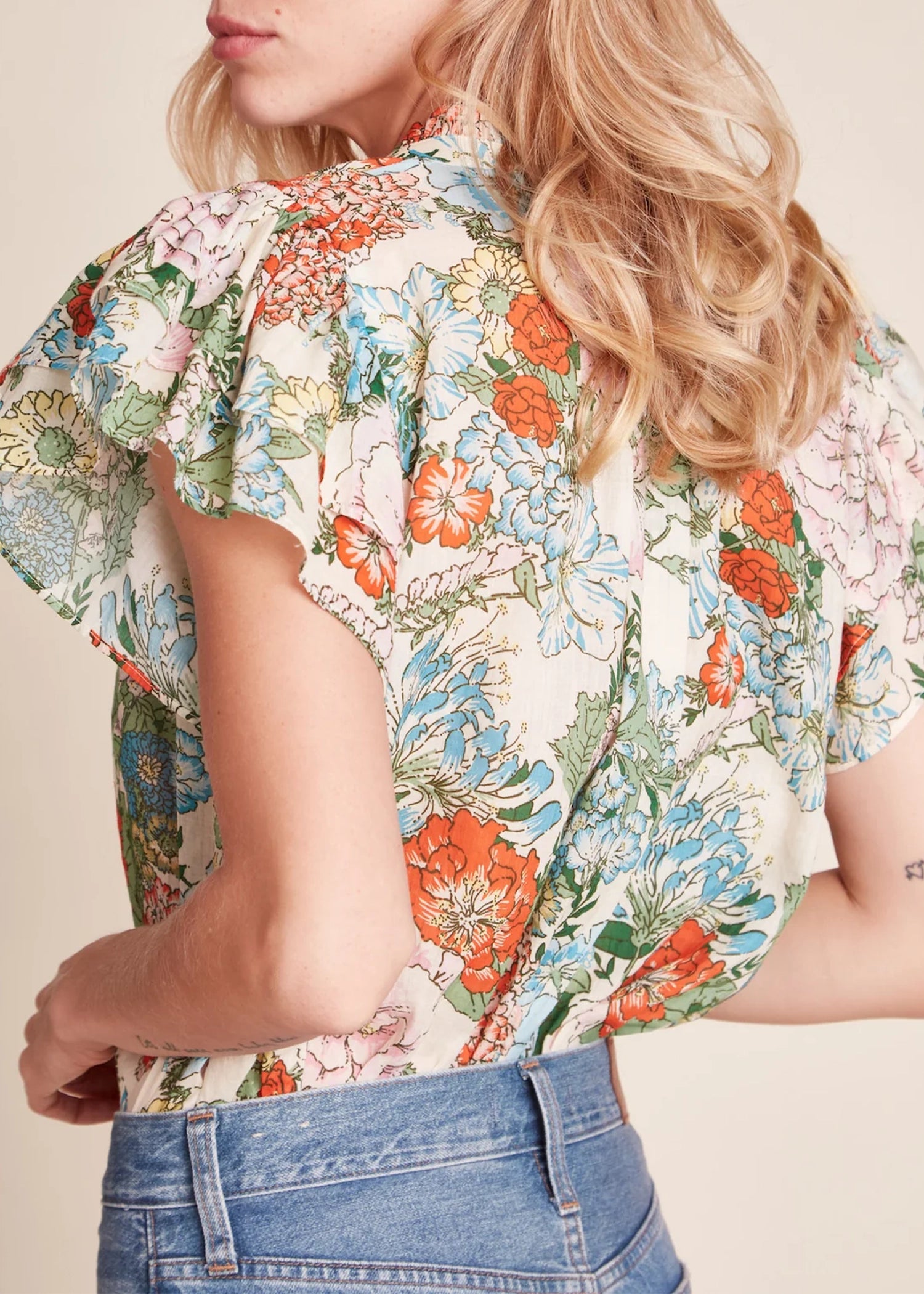 Trovata-Clover-Blouse-Vintage-Courtyard