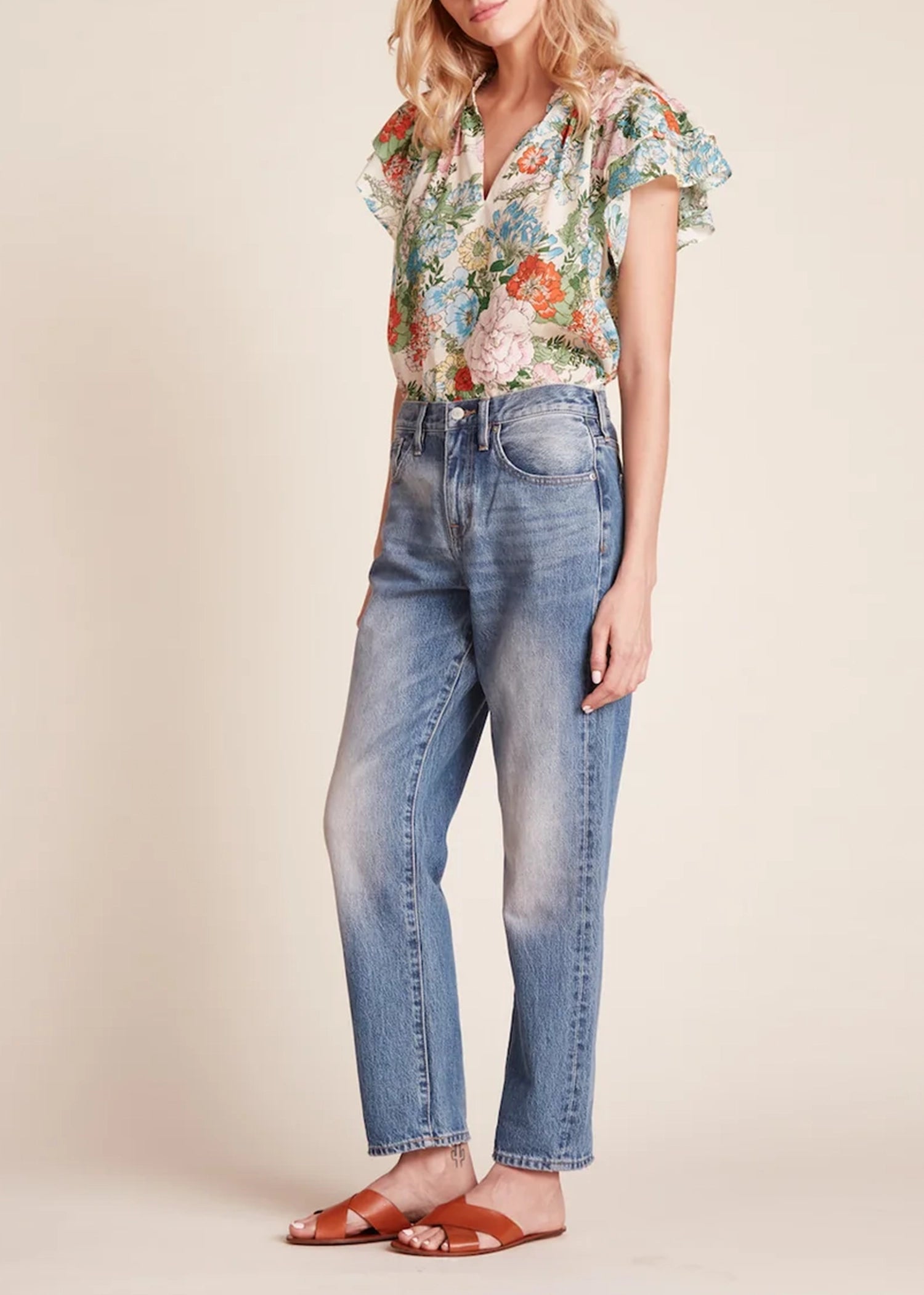 Trovata-Clover-Blouse-Vintage-Courtyard