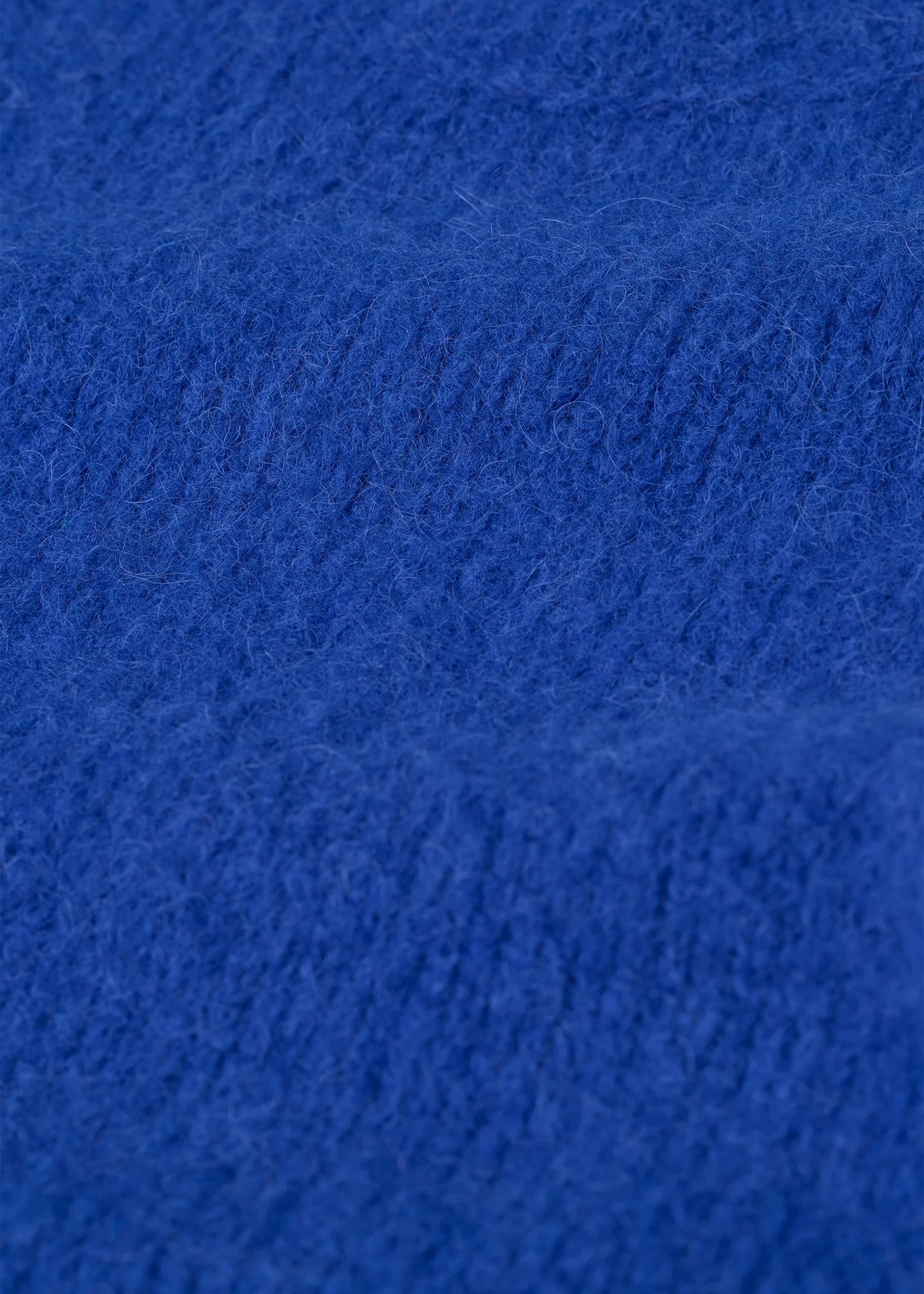 closed-Crew-neck-sweater-alpaca-blend-yarn