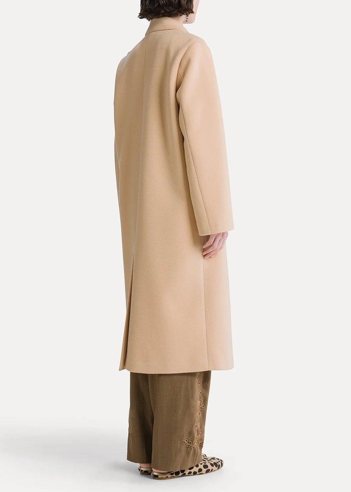 forte-forte-long-coat-with-heart-majestic-hand-embroidery-cream