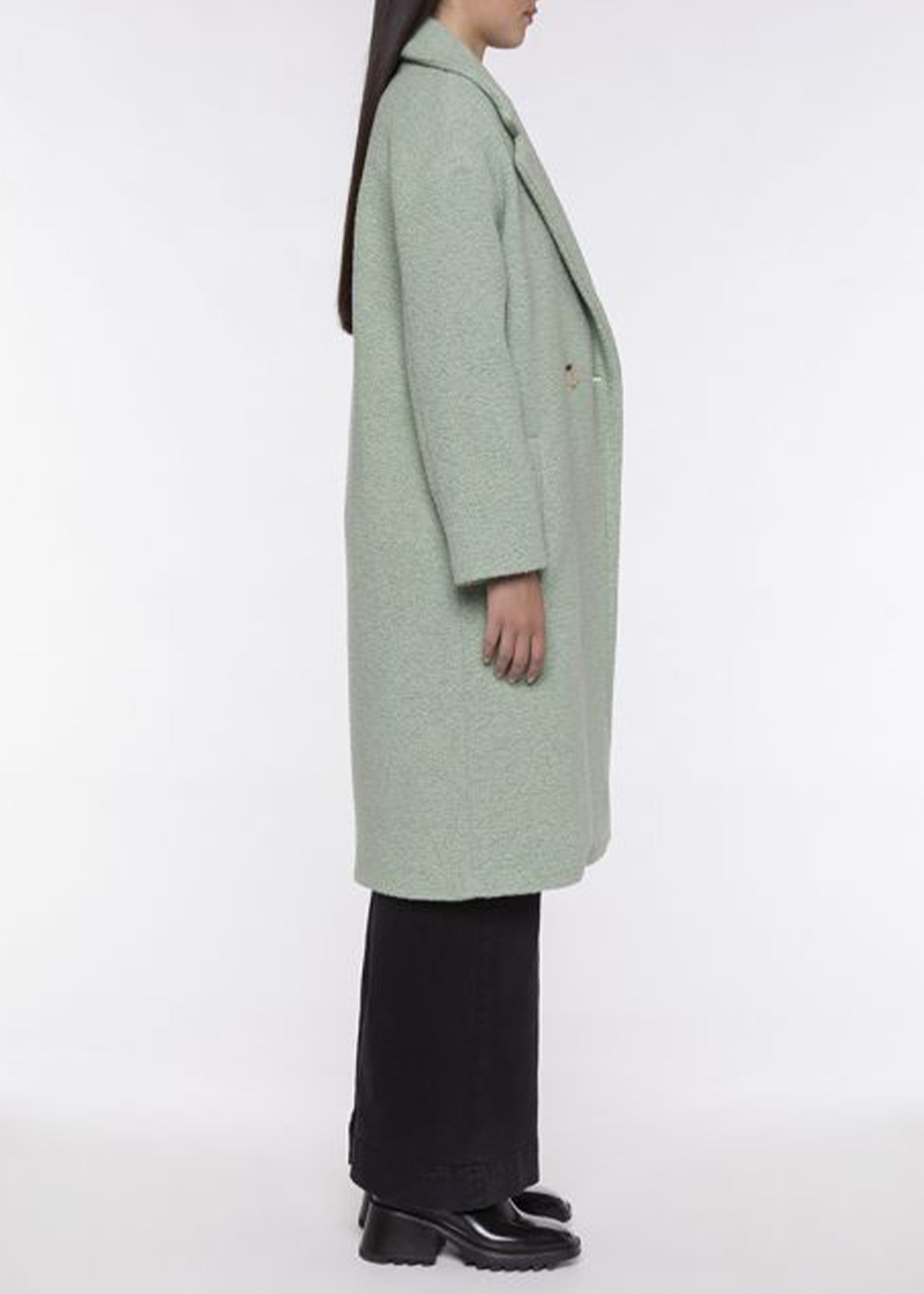 Maison-Lener-OVERSIZED-ALMOND-GREEN-OVERCOAT-IN-SKINSHEEP-FAKE-FUR-OF-WOOL